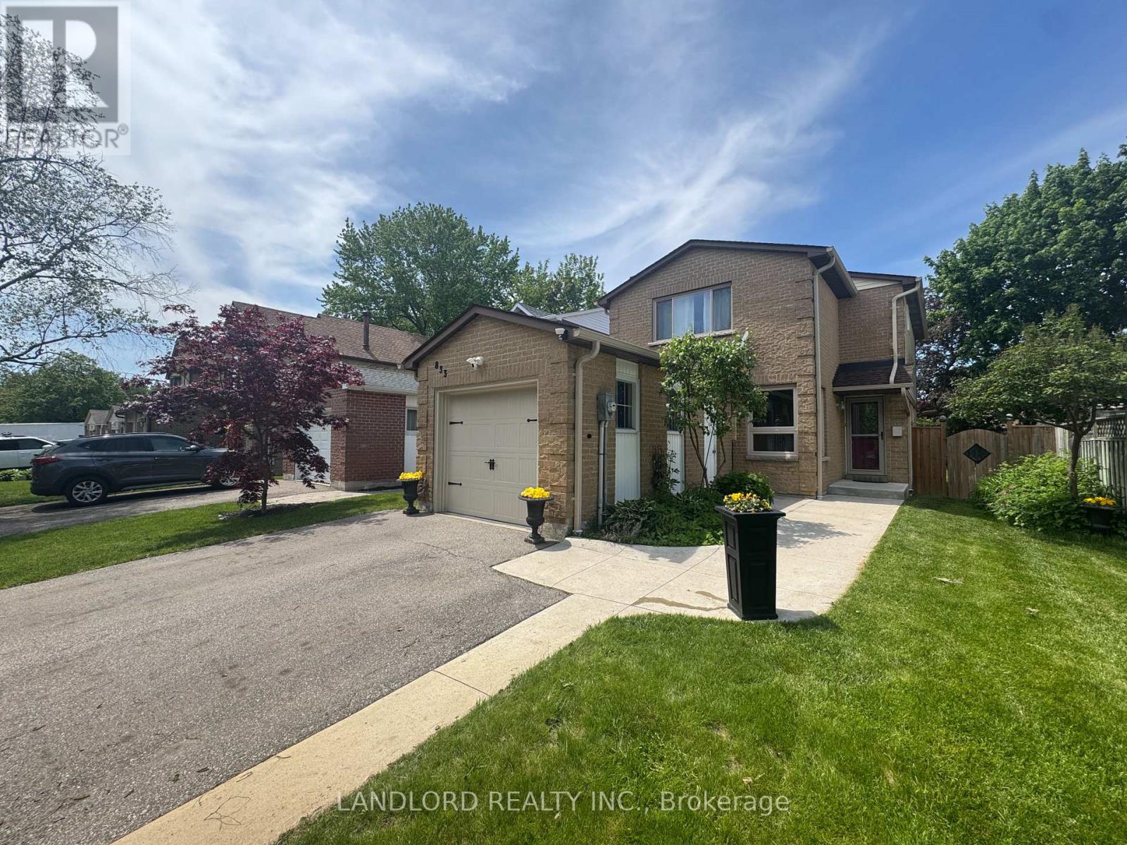 833 LAURIER AVENUE, Milton, Ontario