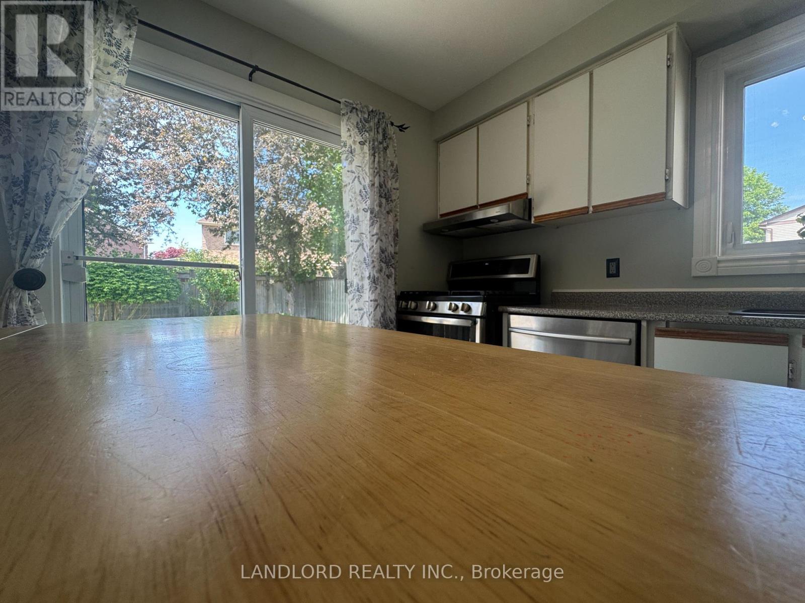 833 Laurier Avenue, Milton, Ontario  L9T 4H4 - Photo 20 - W13230526