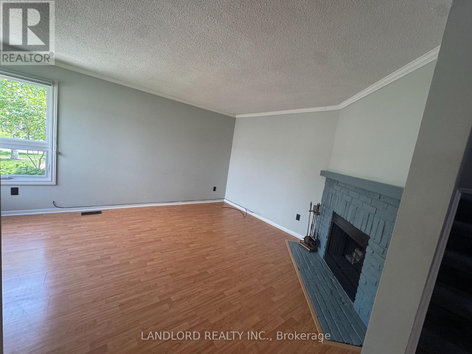 833 Laurier Avenue, Milton, Ontario  L9T 4H4 - Photo 4 - W13230526