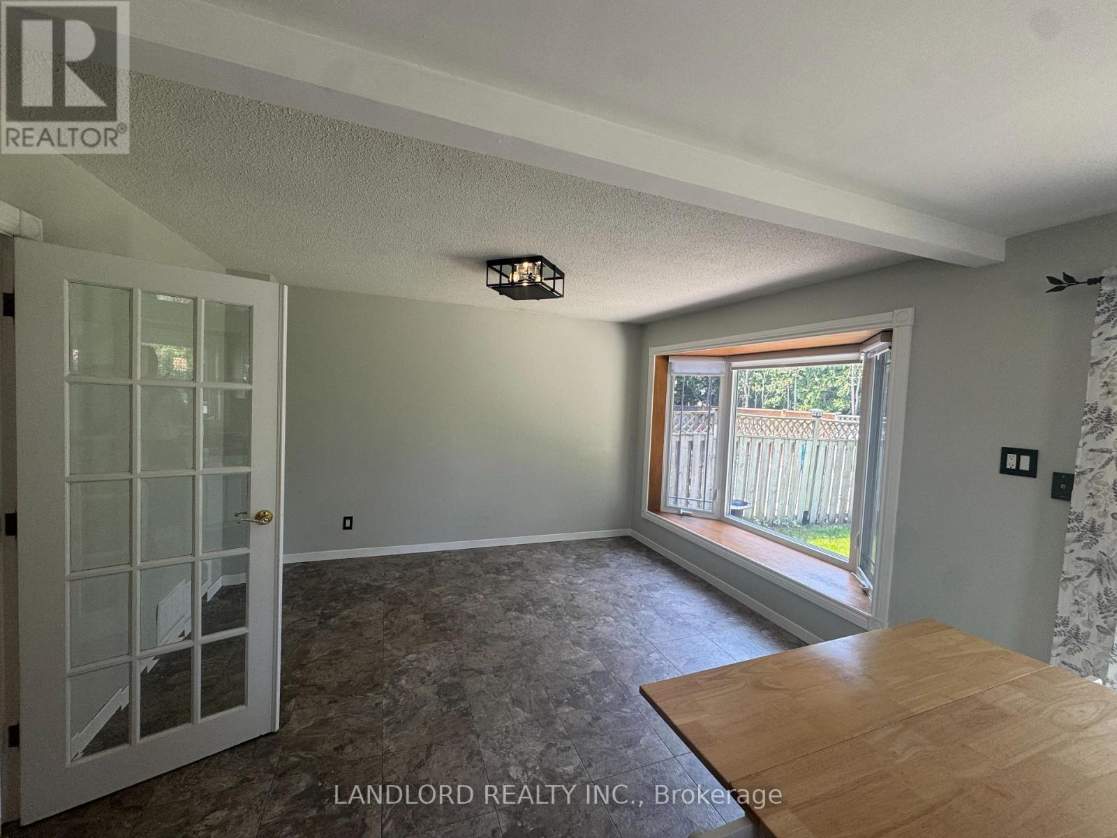 833 Laurier Avenue, Milton, Ontario  L9T 4H4 - Photo 9 - W13230526