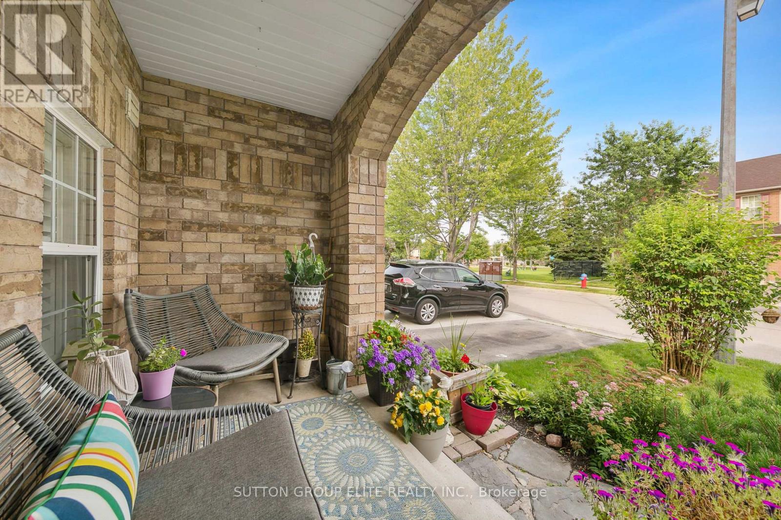 636 Porter Way, Milton, Ontario  L9T 5W2 - Photo 3 - W13230600