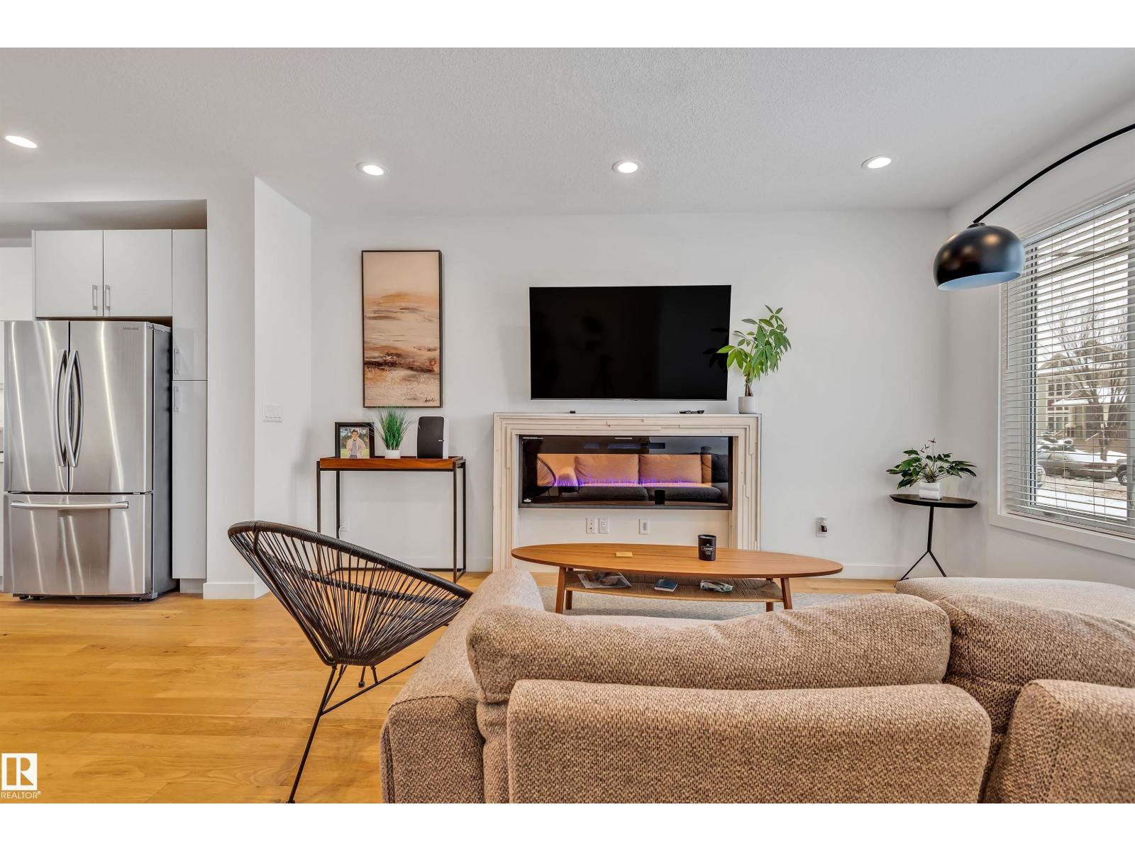 7944 81 Av Nw, Edmonton, Alberta  T6C 0V7 - Photo 4 - E4491331