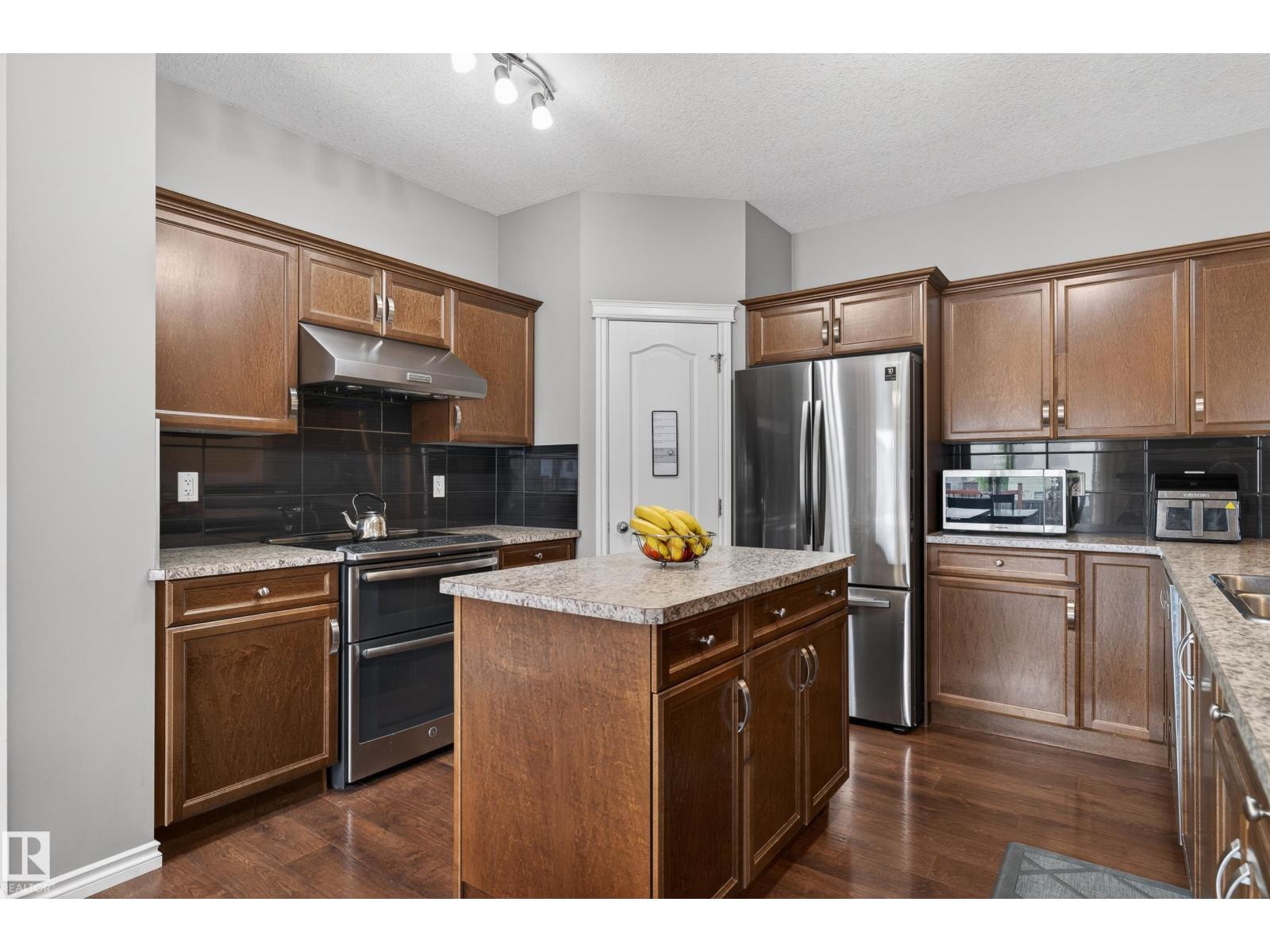 9515 221 St Nw, Edmonton, Alberta  T5T 4A8 - Photo 16 - E4491333