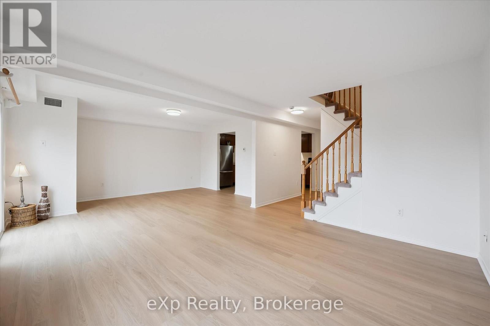 212 - 456 Janefield Avenue, Guelph, Ontario  N1G 4R8 - Photo 5 - X12949174