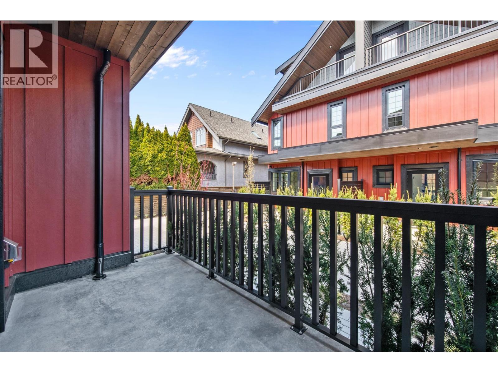 1168 E 26th Avenue, Vancouver, British Columbia  V5V 2J7 - Photo 3 - R3131199