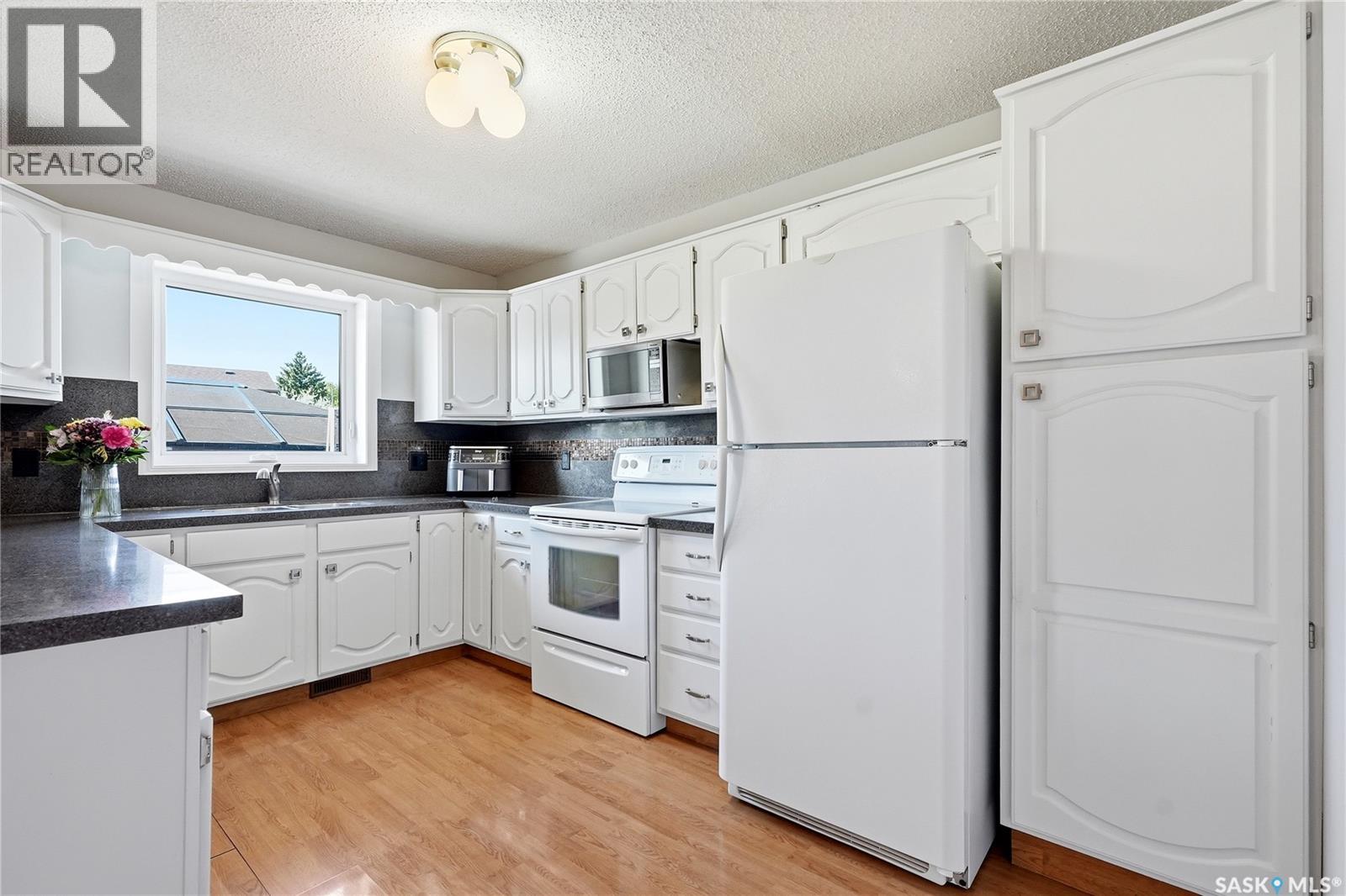315 Smith Place, Saskatoon, Saskatchewan  S7M 5E7 - Photo 8 - SK037559