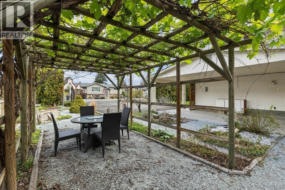 2085 Ruby Road Kelowna Photo 47