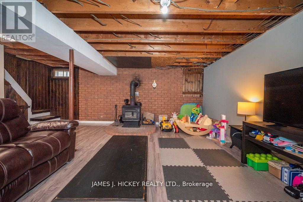 172 King's Road, Laurentian Hills, Ontario K0J 1P0 - Photo 25 - X13230680