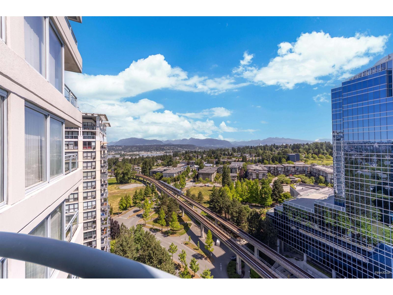 1806 13383 108 Avenue, Surrey, British Columbia V3T 5T6 - Photo 1 - R3130930
