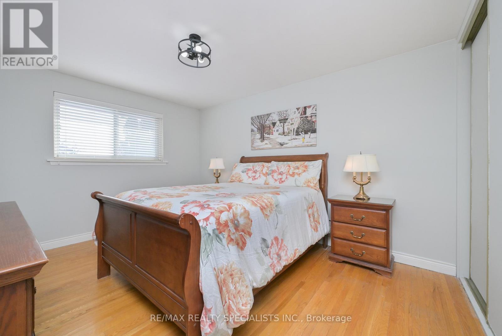 8 Beechwood Crescent, Brampton, Ontario  L6T 1Y1 - Photo 12 - W13230280