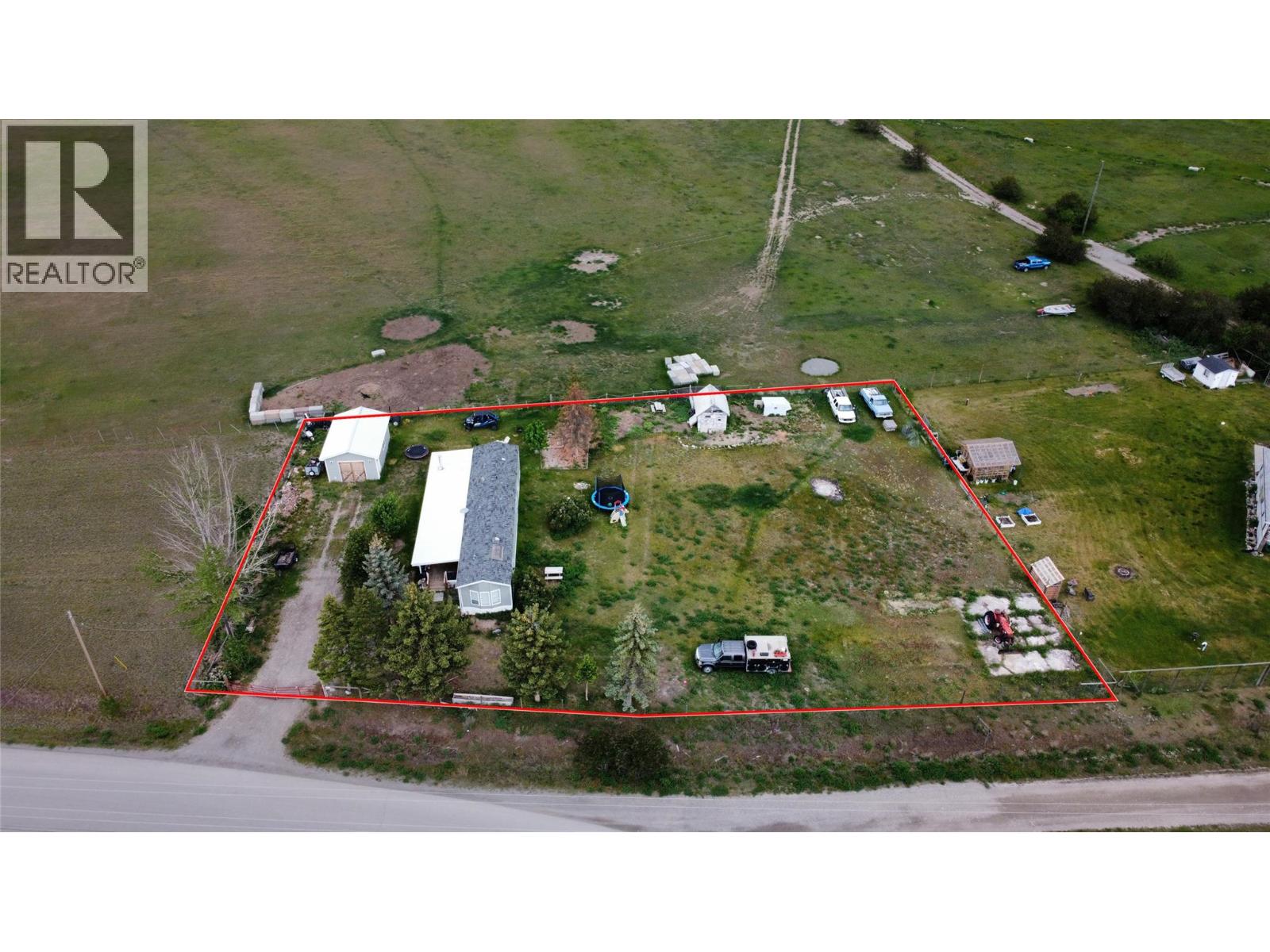 7051 Lazy Lake Road, Wasa, British Columbia V0B 2K0 - Photo 28 - 10389335
