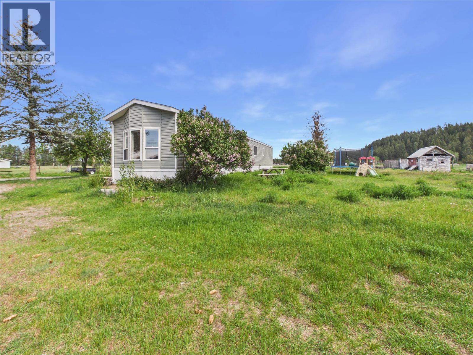 7051 Lazy Lake Road, Wasa, British Columbia V0B 2K0 - Photo 24 - 10389335