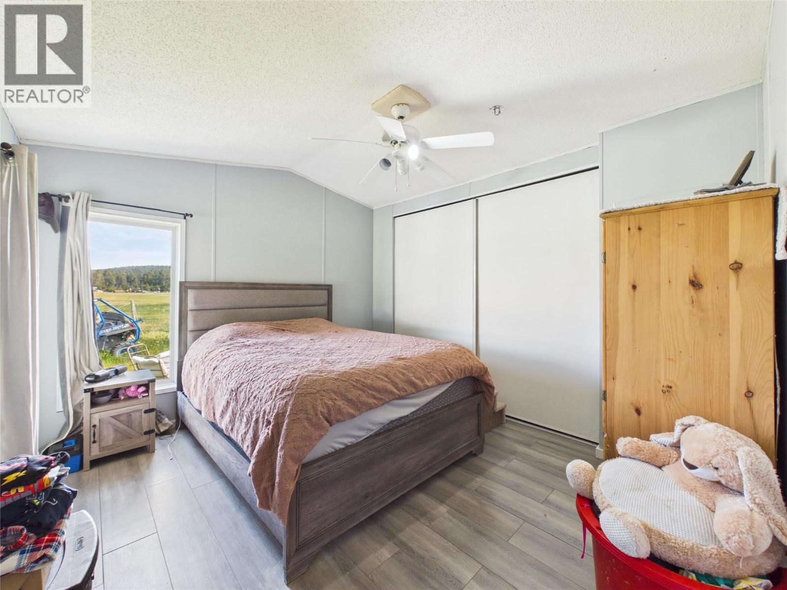 7051 Lazy Lake Road, Wasa, British Columbia V0B 2K0 - Photo 17 - 10389335