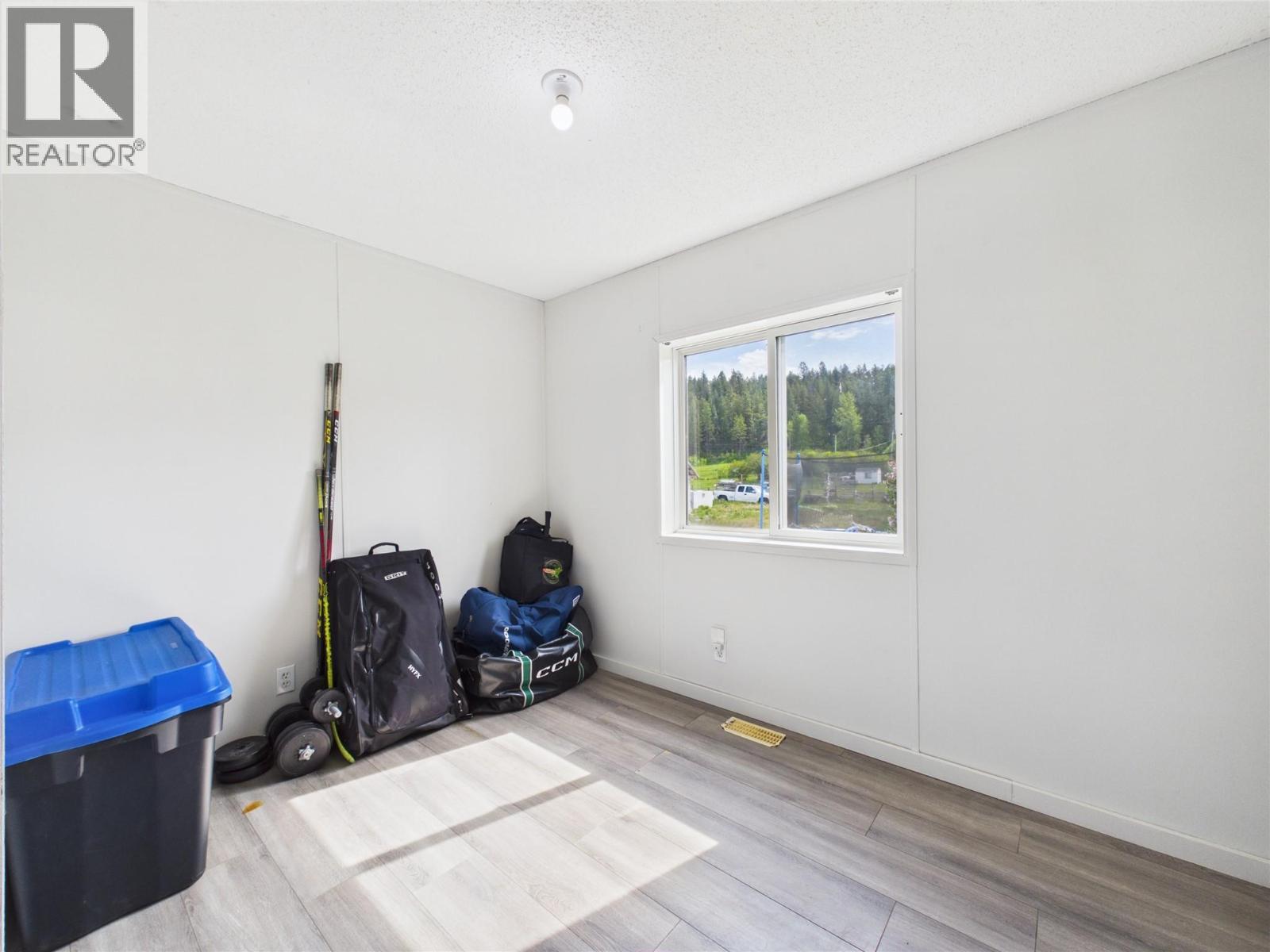 7051 Lazy Lake Road, Wasa, British Columbia V0B 2K0 - Photo 20 - 10389335