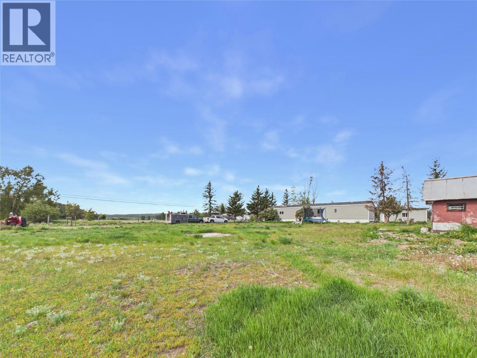 7051 Lazy Lake Road, Wasa, British Columbia V0B 2K0 - Photo 26 - 10389335