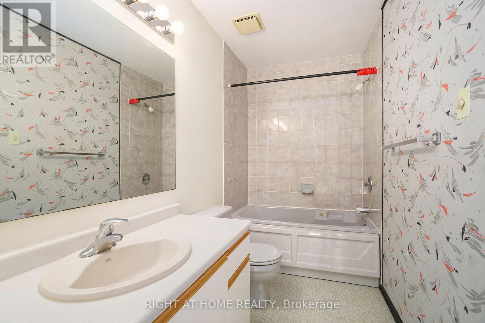 82 Nestow Drive, Ottawa, Ontario K2G 4L8 - Photo 17 - X13230774