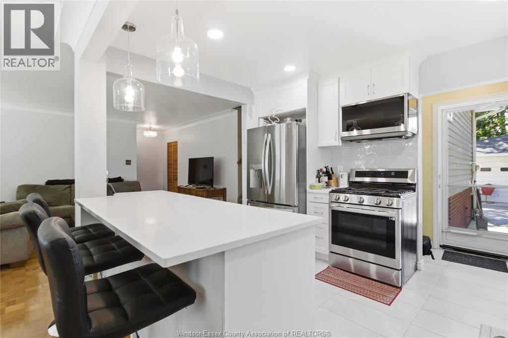 367 Genevieve, Windsor, Ontario  N8S 3V7 - Photo 12 - 26012911