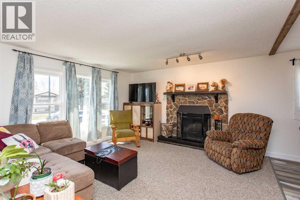 114 Dawson Street, Red Deer, Alberta  T4R 1Y9 - Photo 2 - A2310786
