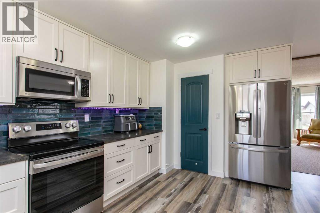 114 Dawson Street, Red Deer, Alberta  T4R 1Y9 - Photo 5 - A2310786