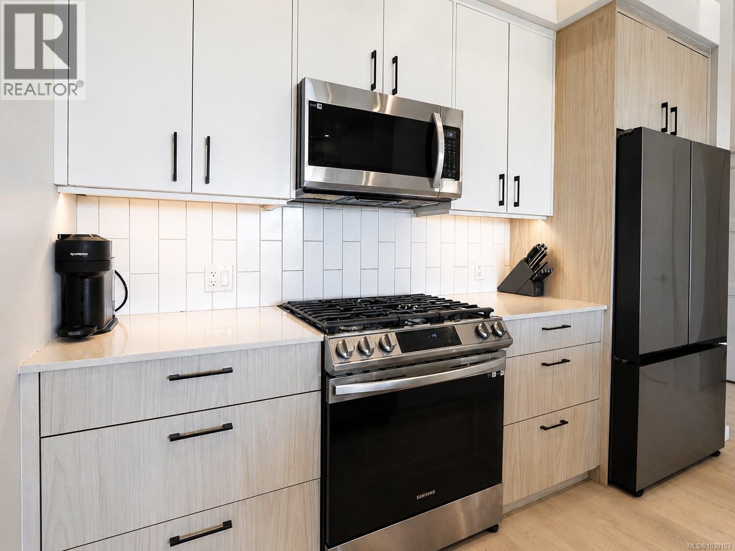 605 958 Pharoah Mews, Langford, British Columbia  V9B 7A1 - Photo 8 - 1039103