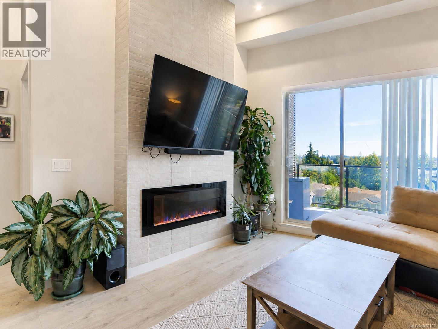 605 958 Pharoah Mews, Langford, British Columbia  V9B 7A1 - Photo 4 - 1039103