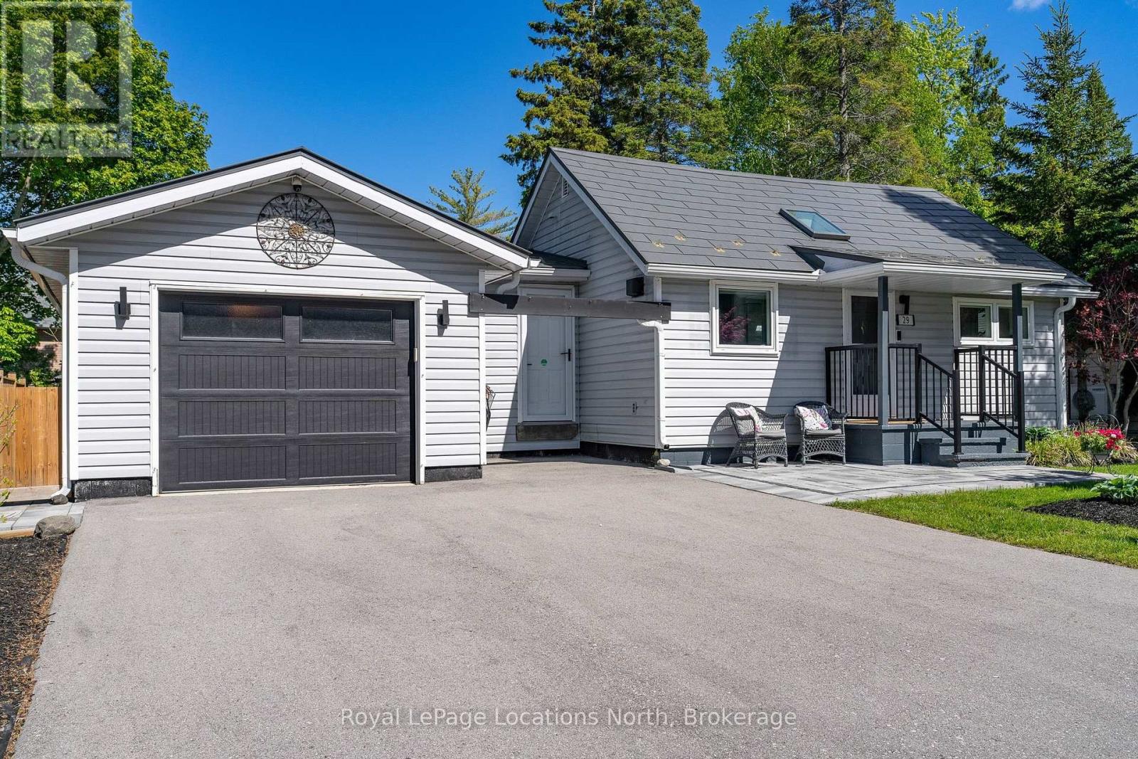 29 69th Street N, Wasaga Beach, Ontario  L9Z 1T9 - Photo 2 - S13230756