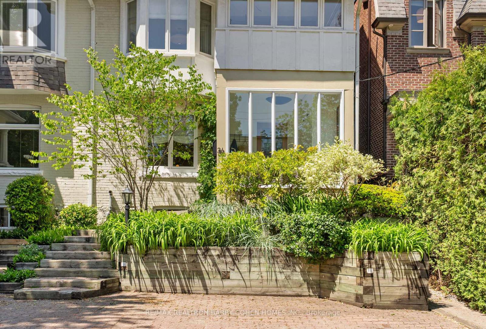36 Woodlawn Avenue W, Toronto, Ontario  M4V 1G7 - Photo 2 - C13230656