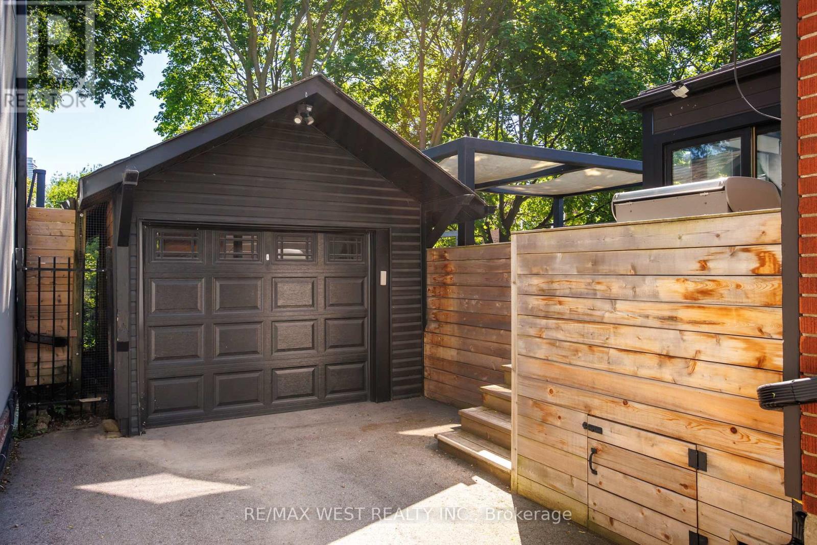 79 Elmsthorpe Avenue, Toronto, Ontario  M5P 2L8 - Photo 21 - C13230668
