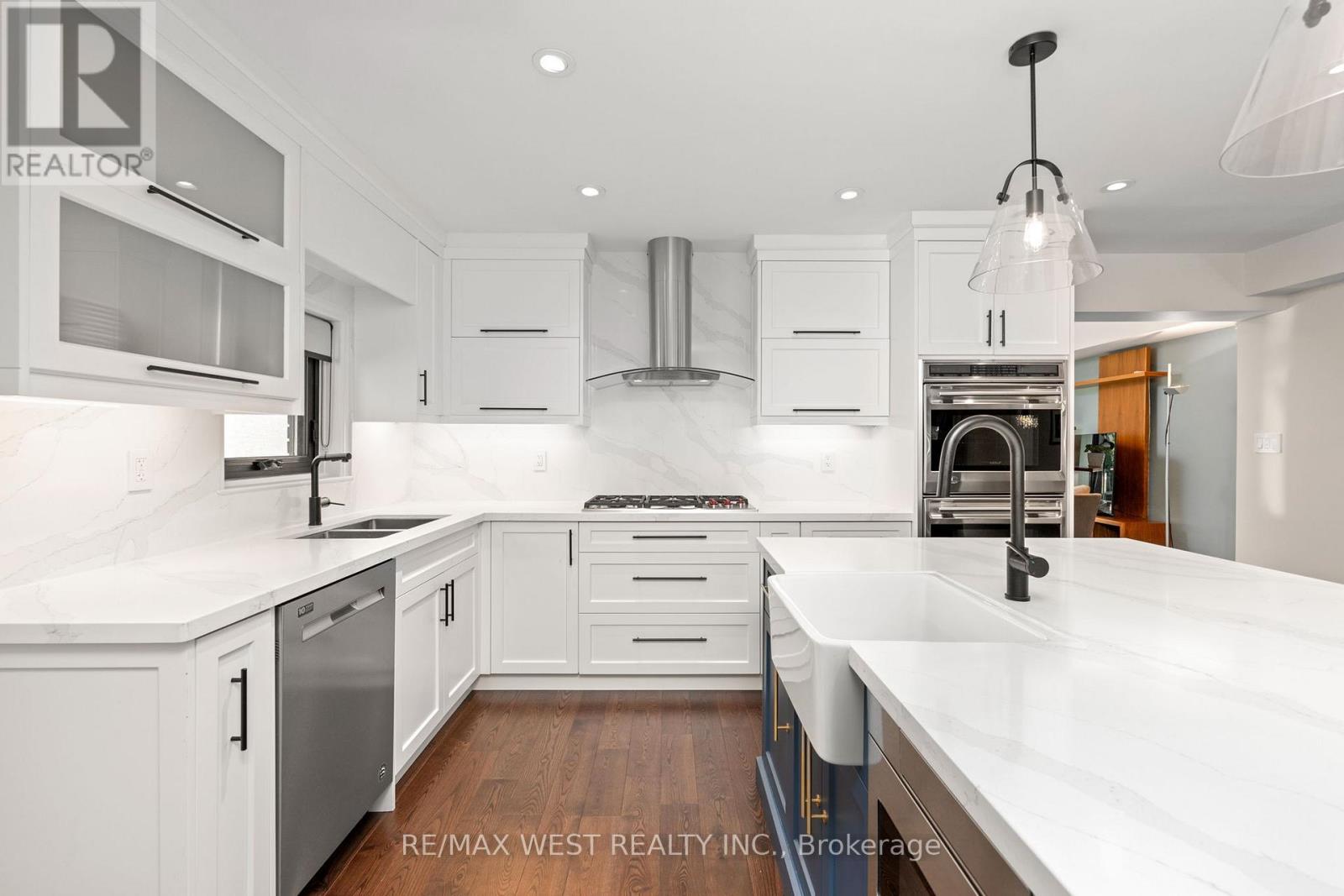79 Elmsthorpe Avenue, Toronto, Ontario  M5P 2L8 - Photo 6 - C13230668