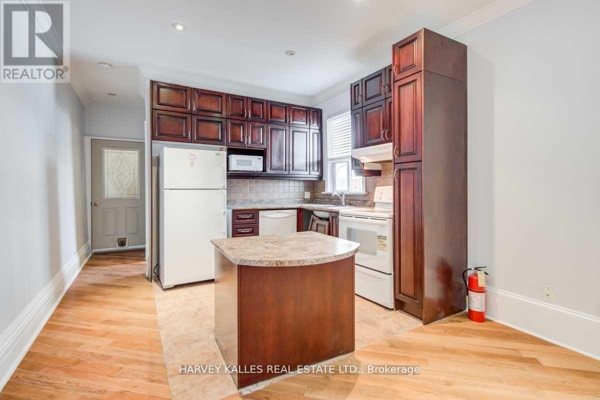 2 - 1098 Bathurst Street, Toronto, Ontario  M5R 3G9 - Photo 6 - C13230768