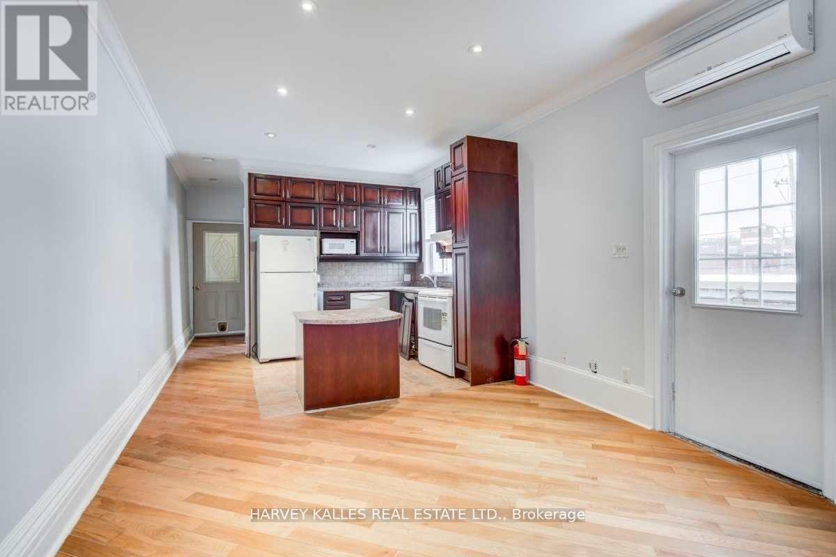 2 - 1098 Bathurst Street, Toronto, Ontario  M5R 3G9 - Photo 9 - C13230768
