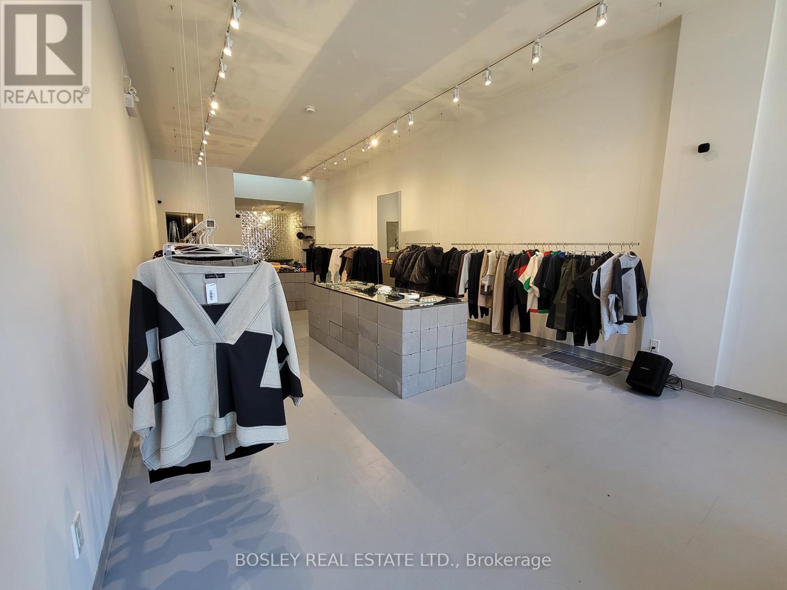Main - 1075 Queen Street W, Toronto, Ontario  M6J 1H3 - Photo 5 - C13230800