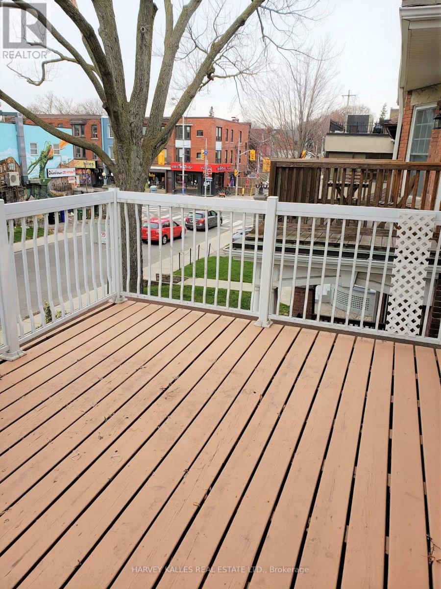 2nd & 3rd Floor - 541 Palmerston Boulevard, Toronto, Ontario  M6G 2P4 - Photo 14 - C13230832