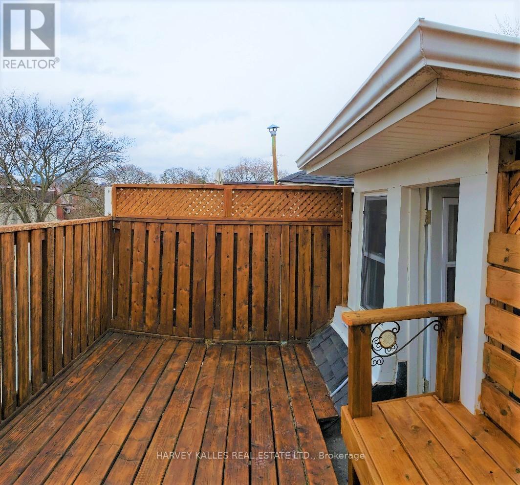 2nd & 3rd Floor - 541 Palmerston Boulevard, Toronto, Ontario  M6G 2P4 - Photo 15 - C13230832
