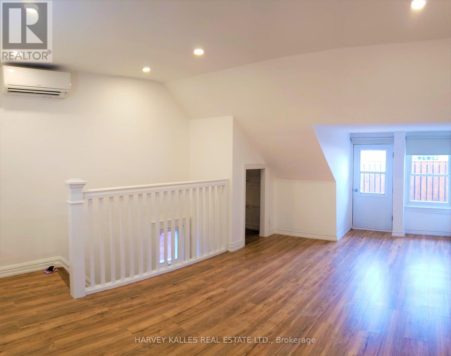 2nd & 3rd Floor - 541 Palmerston Boulevard, Toronto, Ontario  M6G 2P4 - Photo 5 - C13230832