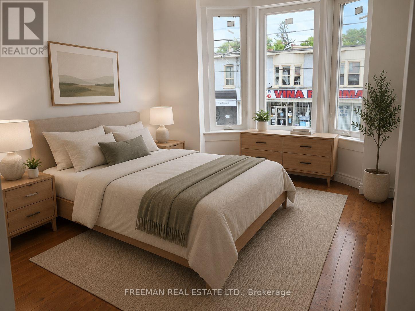 2 - 1022 Gerrard Street E, Toronto, Ontario  M4M 1Z5 - Photo 8 - E13230754