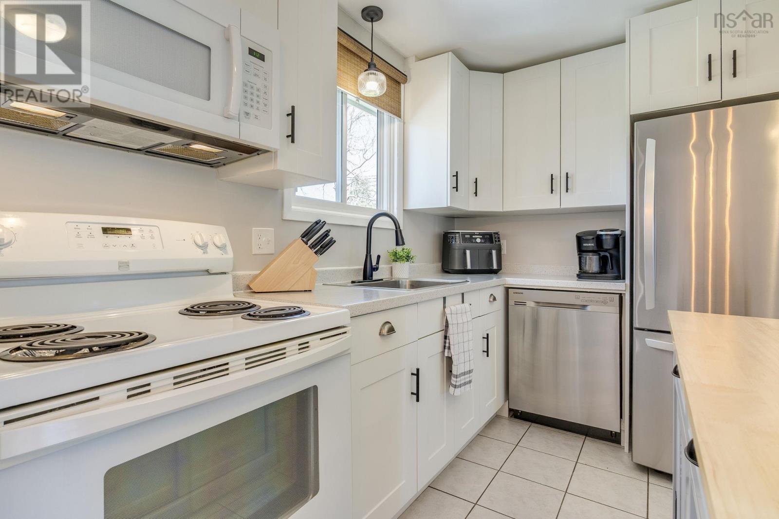41 Dumbarton Avenue, Dartmouth, Nova Scotia  B2X 2A2 - Photo 17 - 202613029