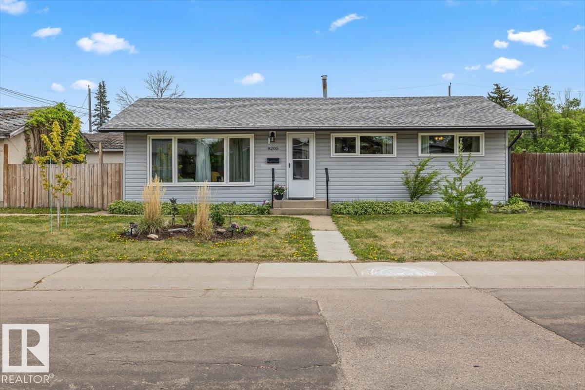 8205 162 St Nw, Edmonton, Alberta  T5R 2L9 - Photo 1 - E4491320