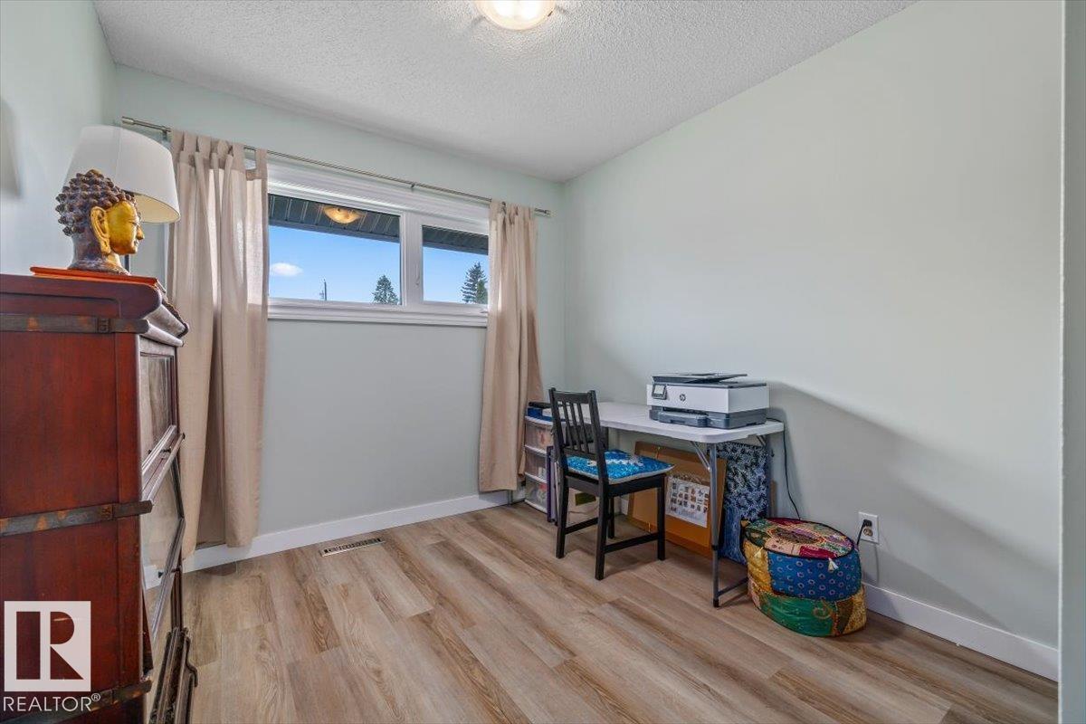 8205 162 St Nw, Edmonton, Alberta  T5R 2L9 - Photo 24 - E4491320