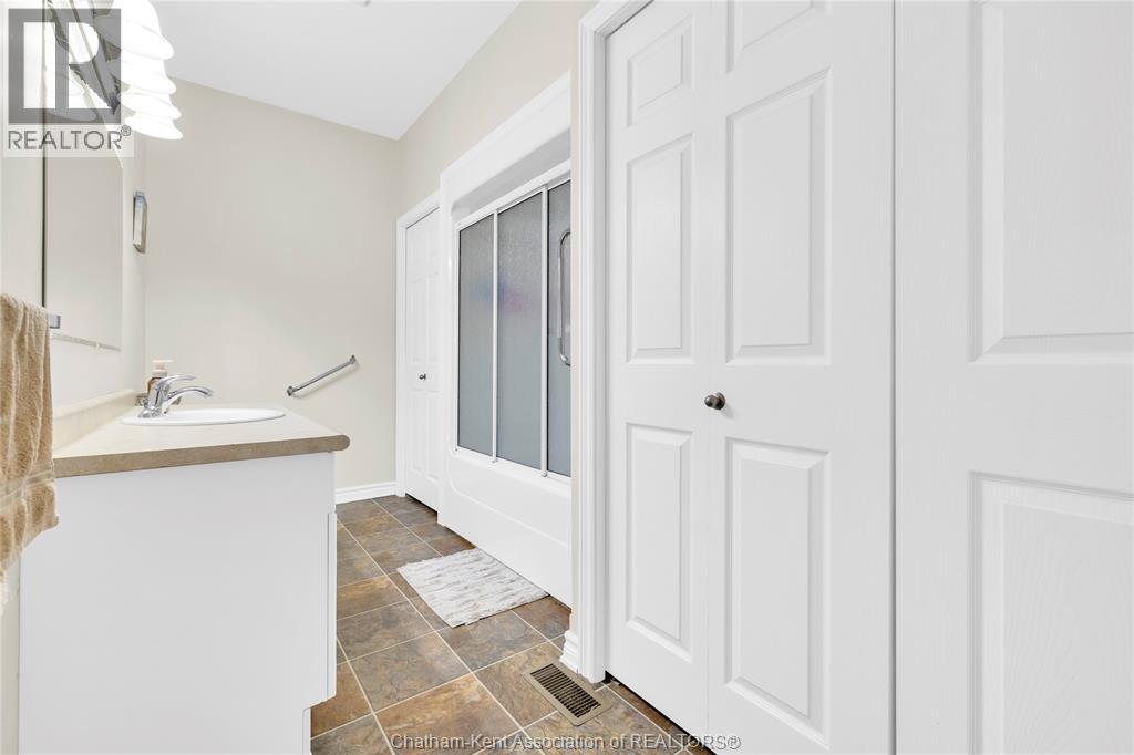 6 Autumn Court, Blenheim, Ontario  N0P 1A0 - Photo 14 - 26012742