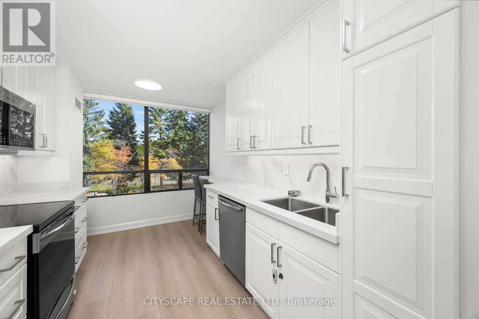 209 - 7460 Bathurst Street, Vaughan, Ontario  L4J 7K9 - Photo 13 - N13230706