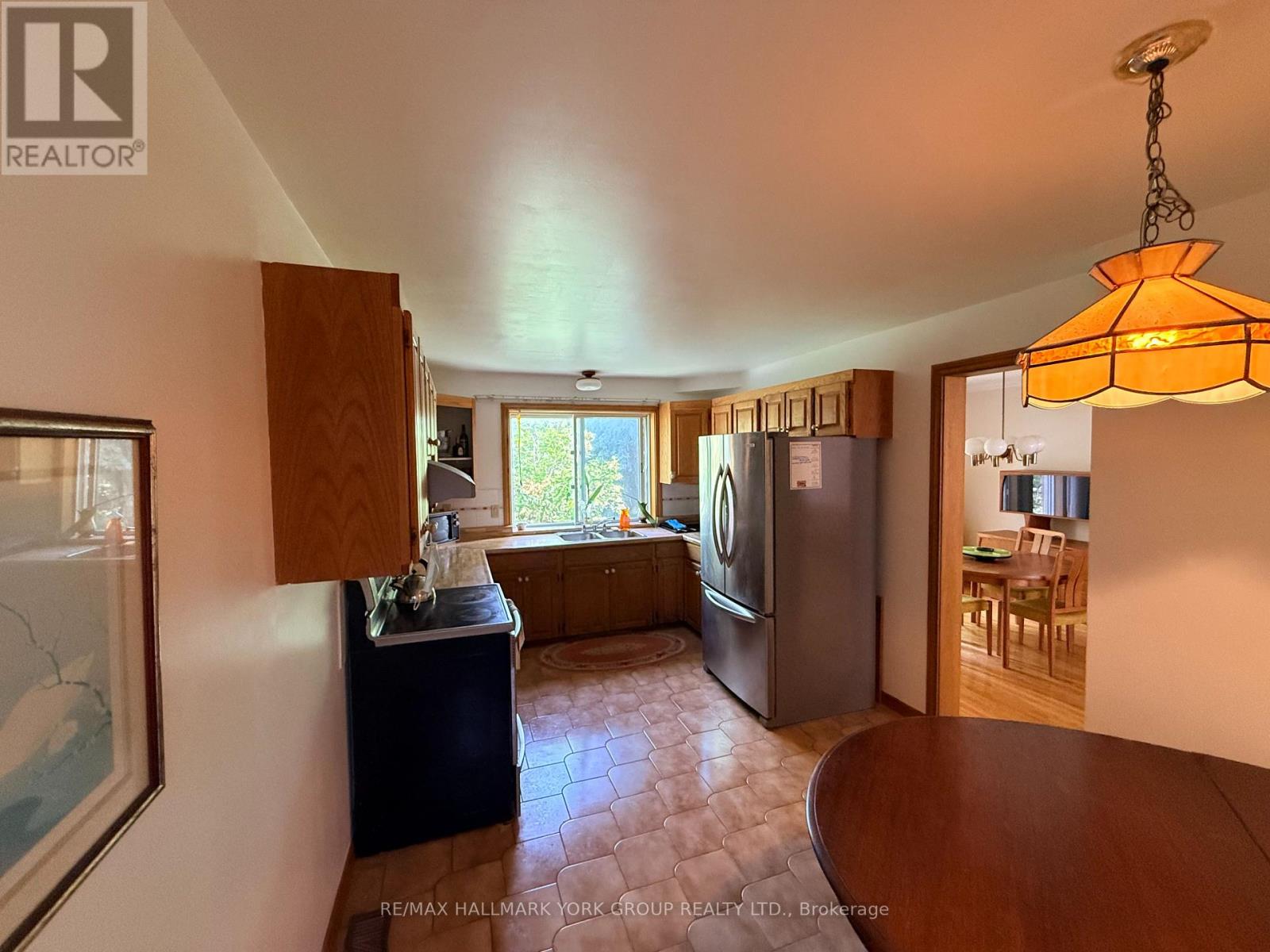 75 Spruce Avenue, Richmond Hill, Ontario  L4C 6V9 - Photo 6 - N13230830