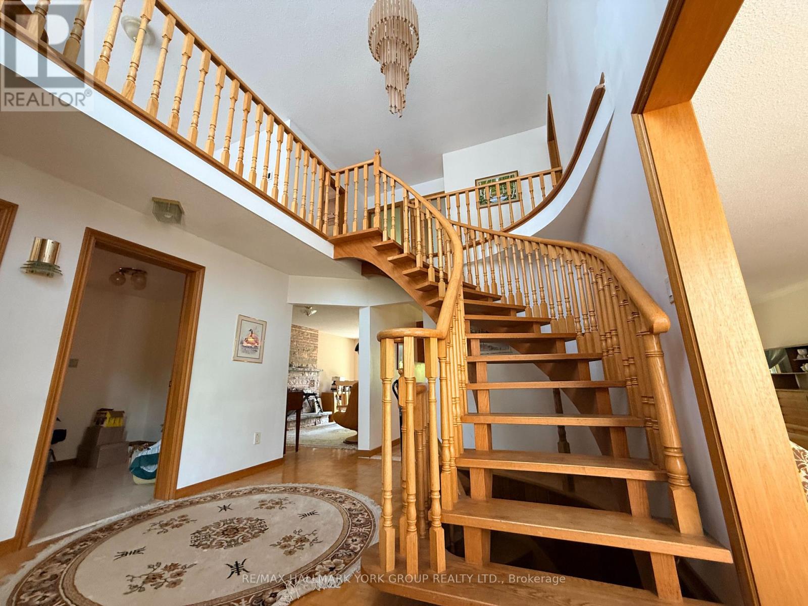 75 Spruce Avenue, Richmond Hill, Ontario  L4C 6V9 - Photo 8 - N13230830