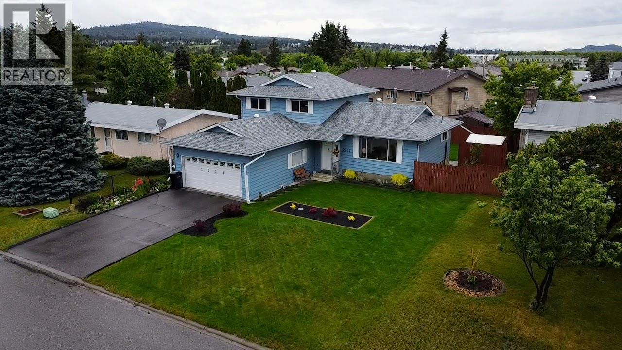 2224 6th Street N, Cranbrook, British Columbia V1C 5E2 - Photo 2 - 10389793