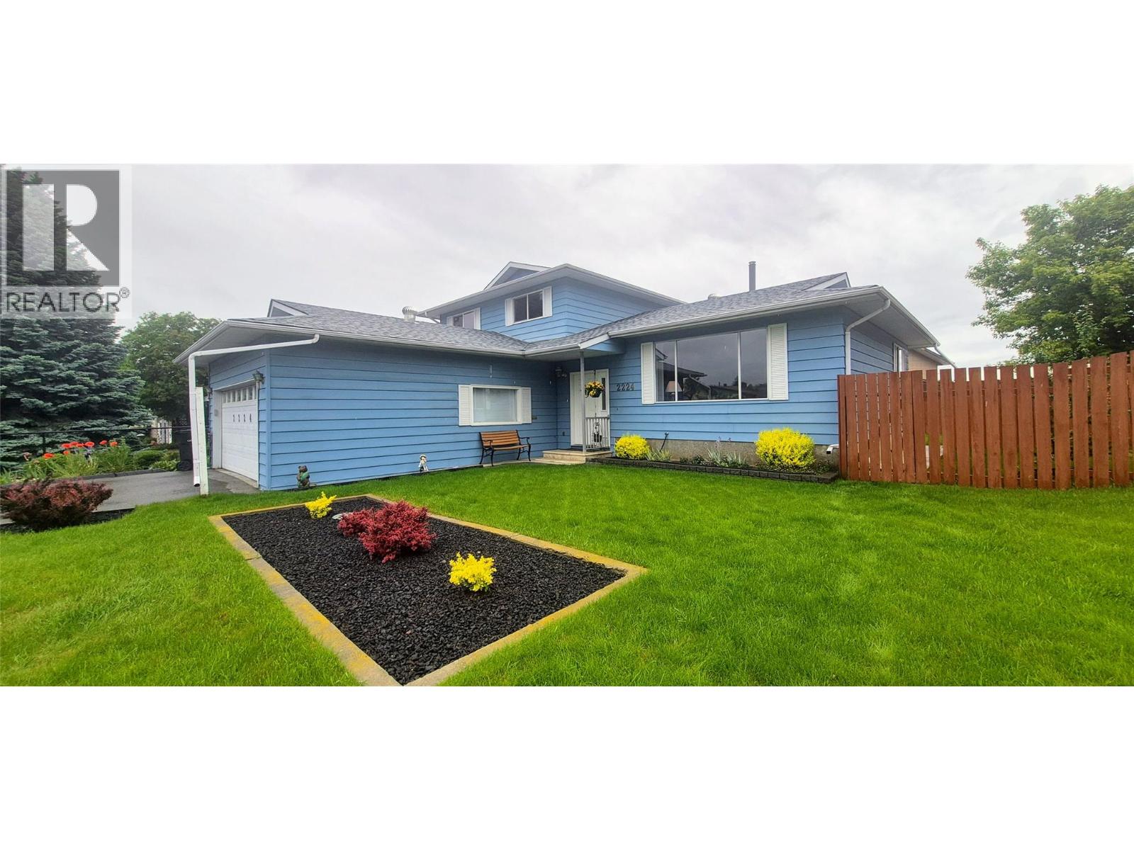 2224 6th Street N, Cranbrook, British Columbia V1C 5E2 - Photo 3 - 10389793