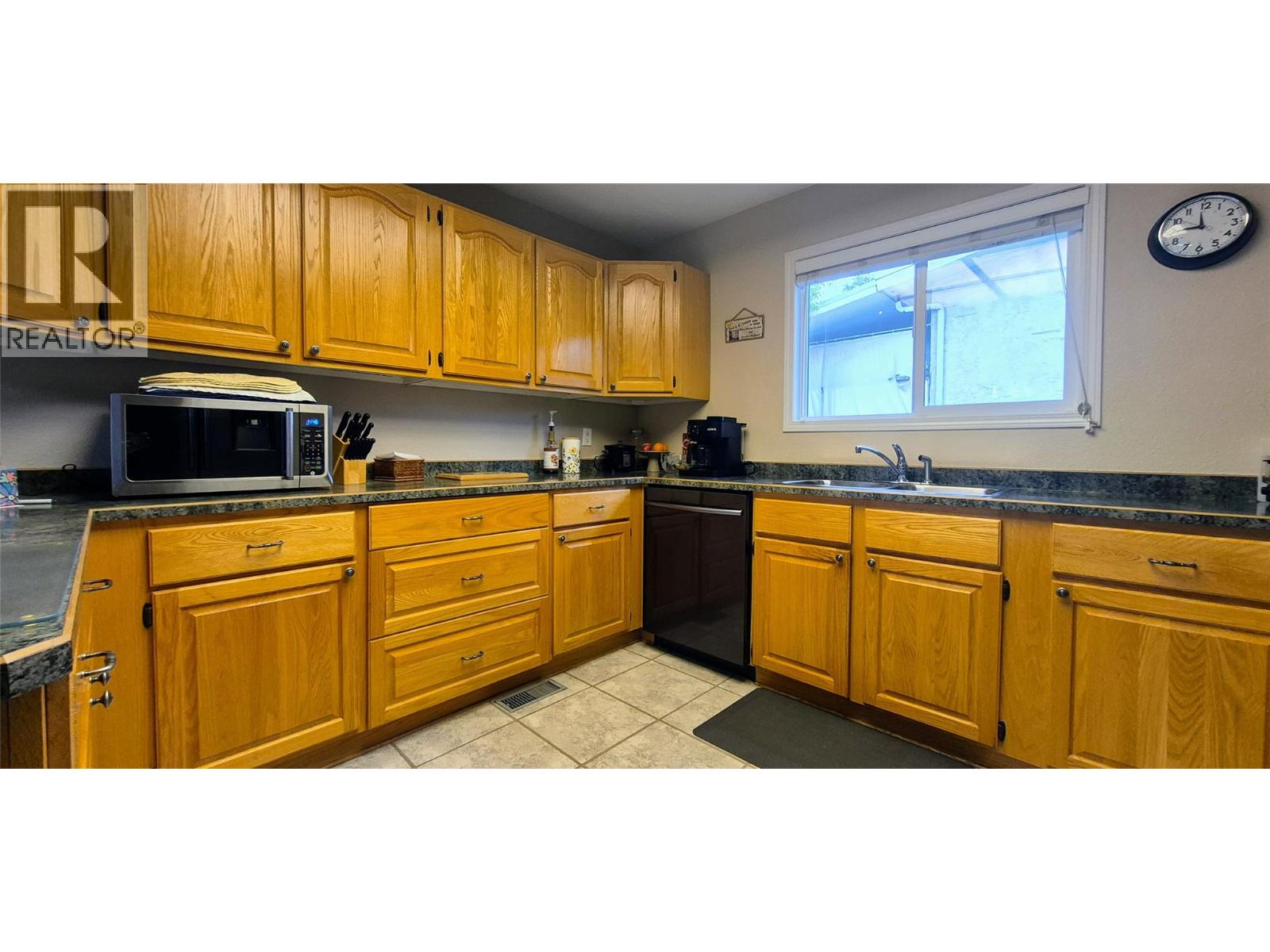 2224 6th Street N, Cranbrook, British Columbia V1C 5E2 - Photo 15 - 10389793