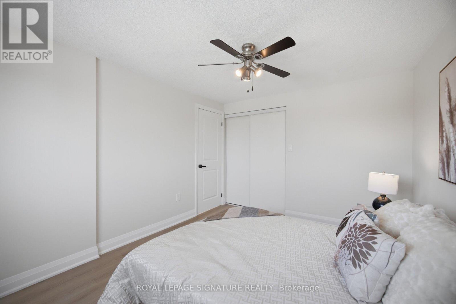 11 Wessenger Drive, Barrie, Ontario  L4N 8R8 - Photo 31 - S13230700