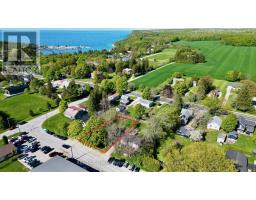 15 TACKABURY STREET, Northern Bruce Peninsula, Ontario