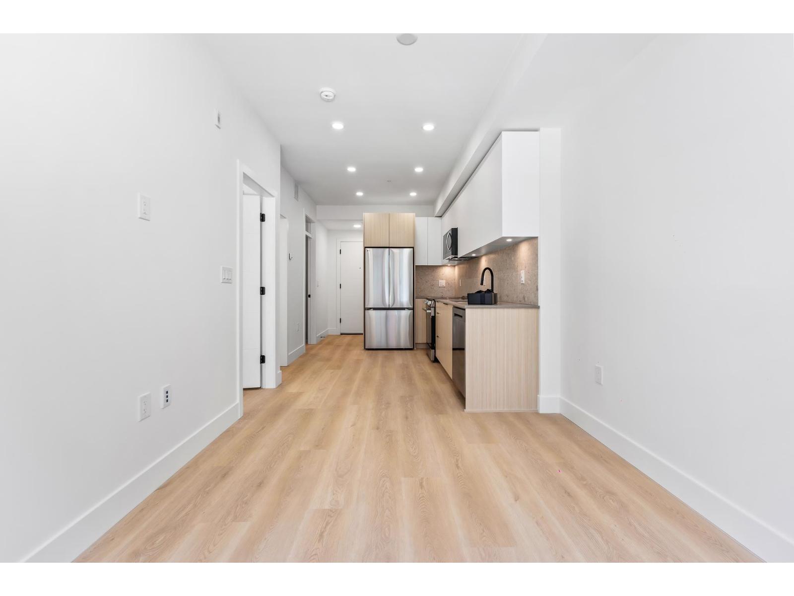 211 13455 94a Avenue, Surrey, British Columbia  V3M 1M9 - Photo 16 - R3131283