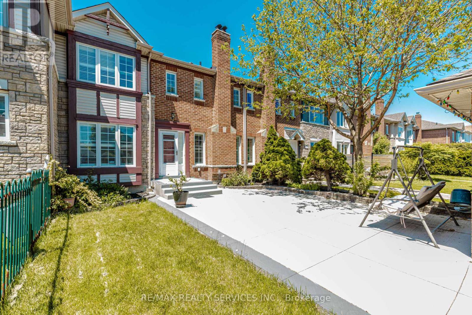 1135 Bellarosa Lane, Mississauga, Ontario  L5V 1L3 - Photo 2 - W13230660